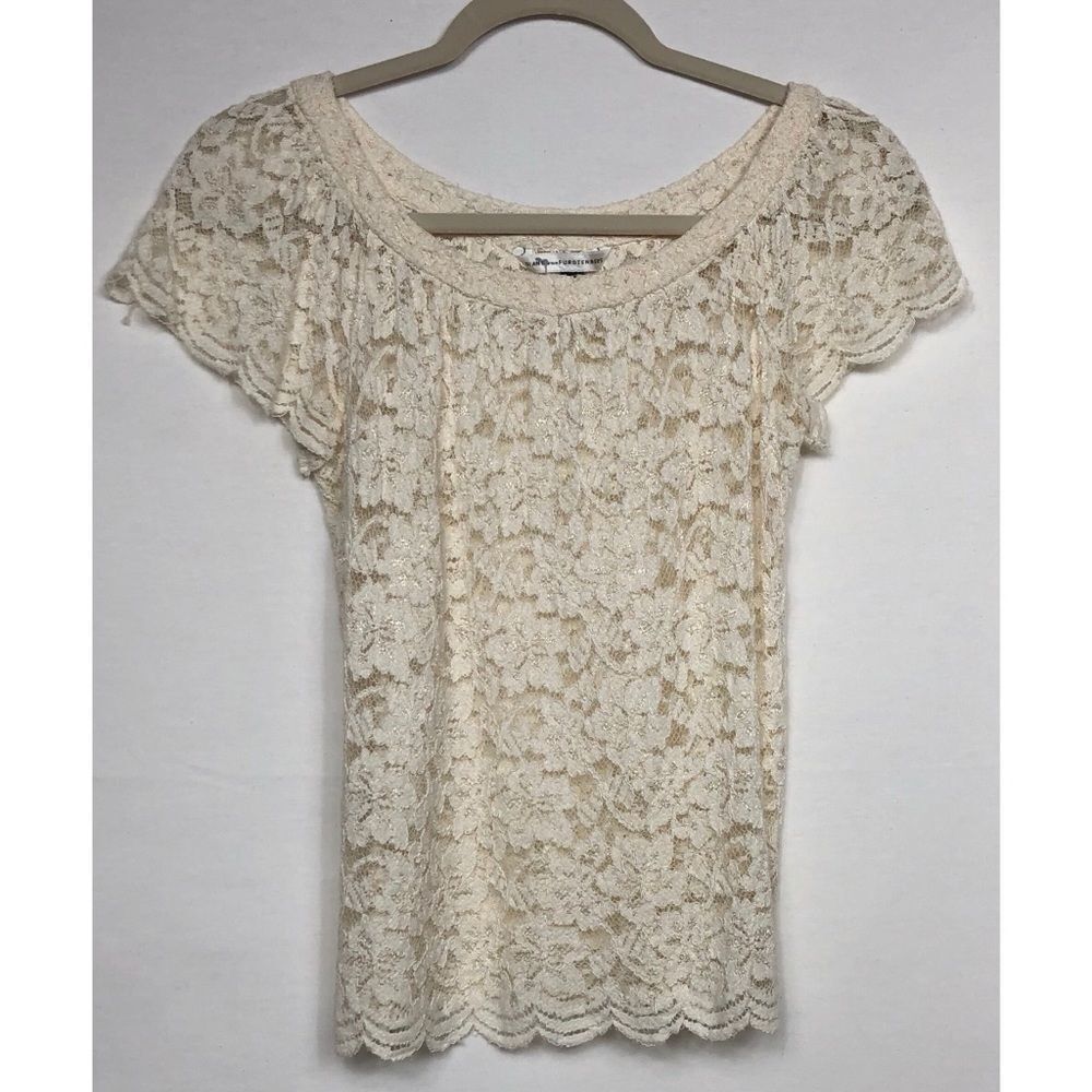 Diane Von Furstenberg ivory lace top, size 2